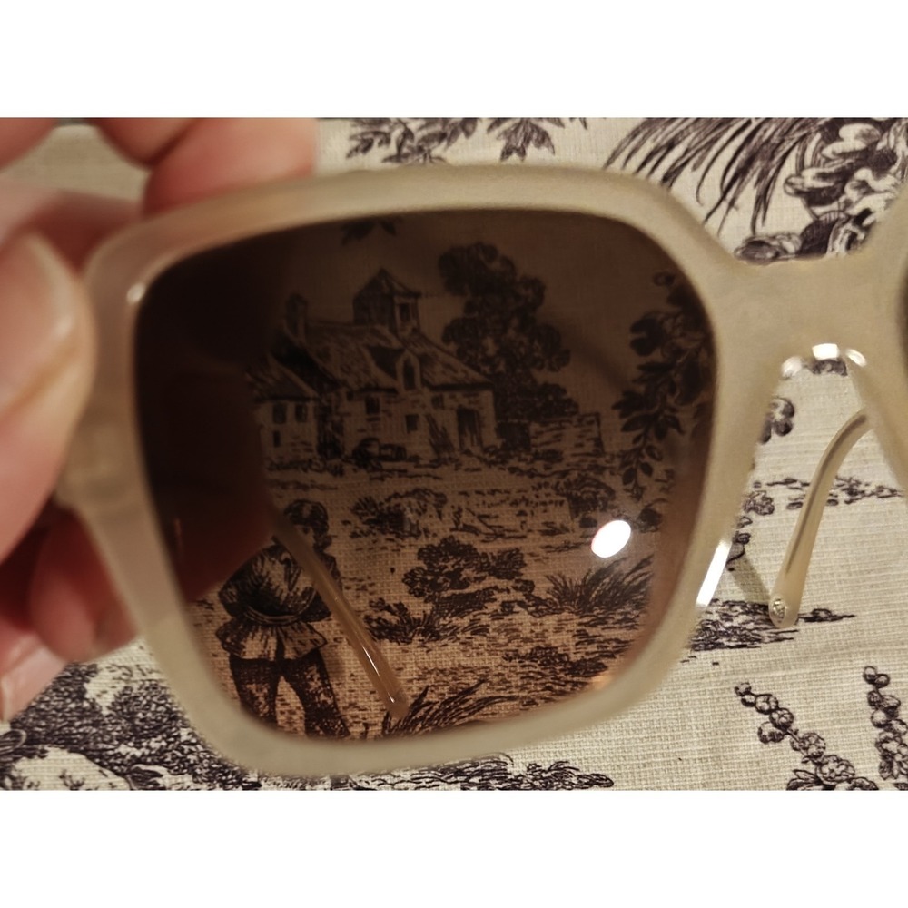 Chanel sunglasses CH 5505 Square Frame Beige/Tan - Picture 7 of 12